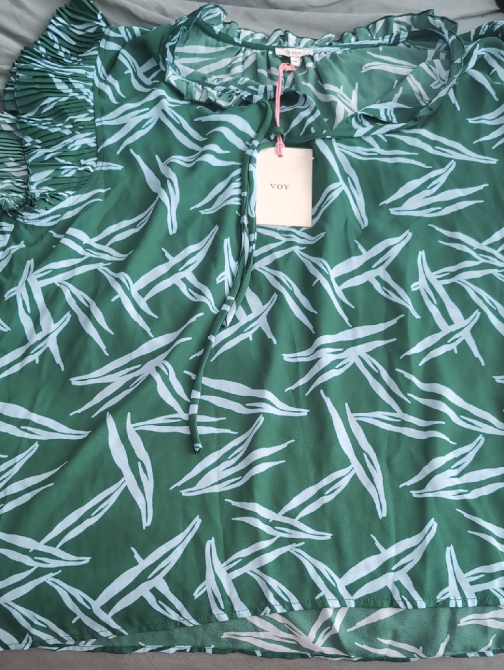 Voy Printed Sleeve Top W/ Tia- 3xl